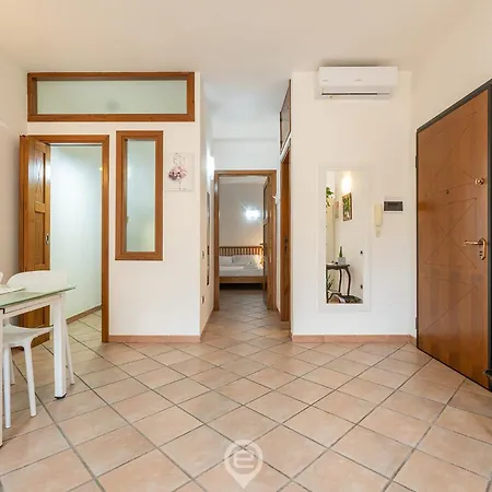 Apartment Estay - Fara 38 Urban Escape *