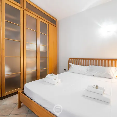 Estay - Fara 38 Urban Escape